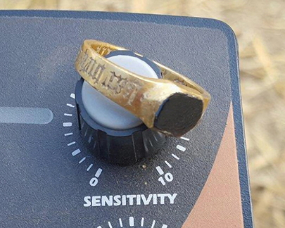 Gold Knight's Ring