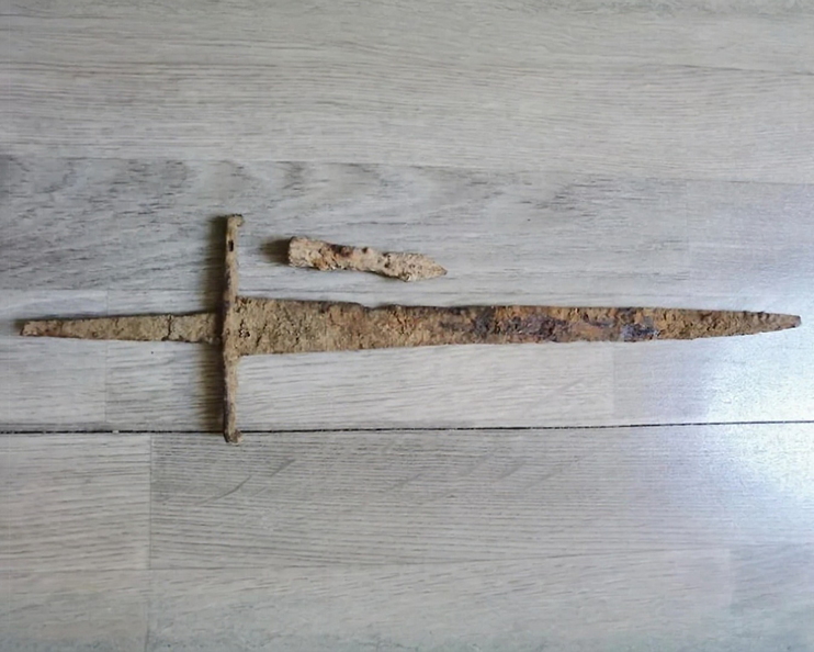 medievalsword.jpg