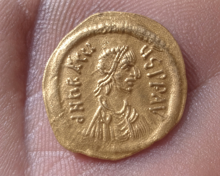 * Gold Roman Solidus coin 